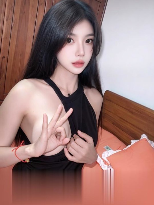 水多翘臀风骚小姨