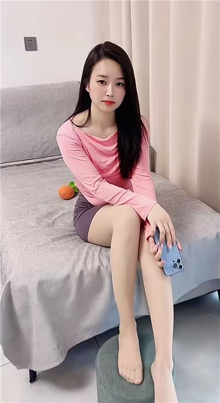 苗条身材性感妹子