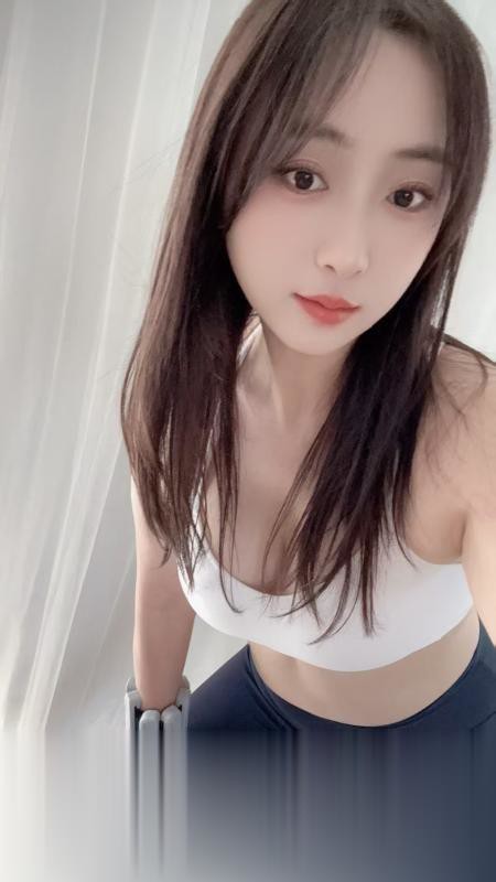 小丽颖女友感爆棚