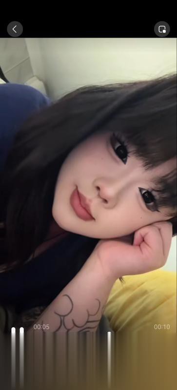 东门上的符文小胖妹