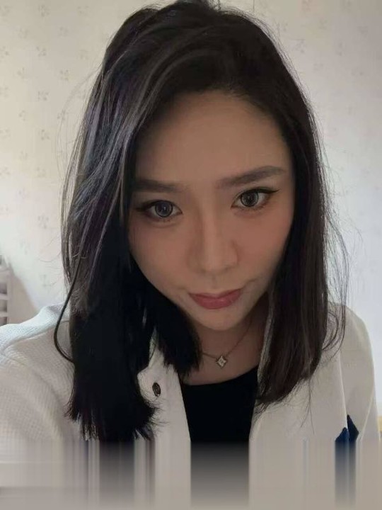 骚货思思刚下海