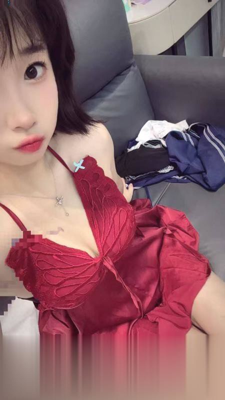 大奶可玩具风骚嫩妹