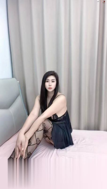 风情妩媚蜜桃臀御姐